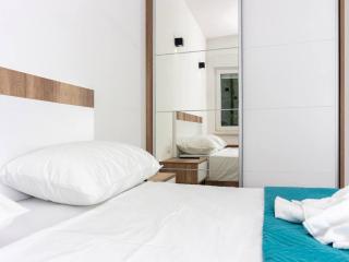 Modern Apartments with Private Balcony - Deluxe One Bedroom Apartment - Kaštela (Castelli) - 1