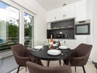 Modern Apartments with Private Balcony - Deluxe One Bedroom Apartment - Kaštela (Castelli) - 5