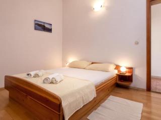 Dolac Green Side Apartments - Two Bedroom Apartment 2 - Hvar - 2