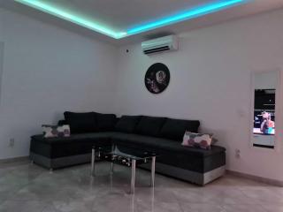 Luxury apartment Ani - Three Bedroom Apartment with terrace and Swimming pool - Sutivan - 9