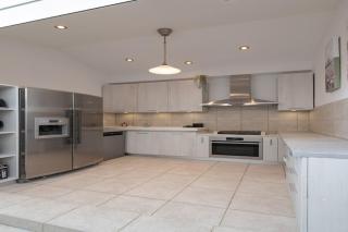 Holiday Home Lea - Three Bedroom Holiday Home with Terrace and Sea View - Maslinica - 4