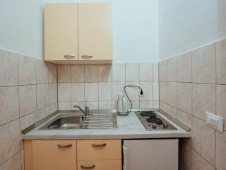 Studio apartment Tina 3 - Baška Voda - 0