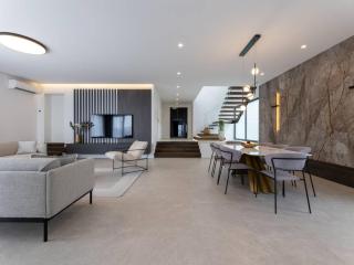 Moonlit Mirage Villa with Pool, Gym and Sauna - Five Bedroom Villa with Pool - Kaštela - 6