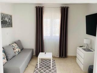Villa Brazza - Two Bedroom Apartment 1 - Milna - 0