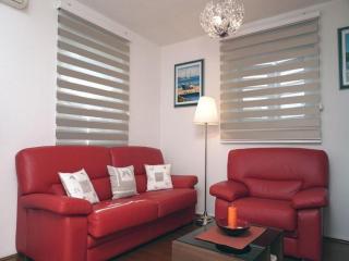 Apartment MARIJANA - Two bedroom Apartment with Terrace - Supetar - 9