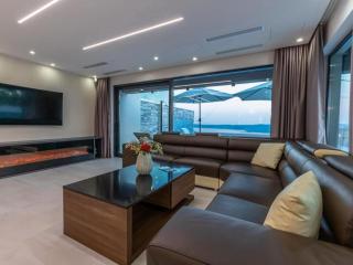 Lorena Stylish Sea View Villa - Four Bedroom Villa with Private Pool - Crikvenica - 7