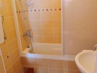 Two Bedroom Apartment with Balcony and Sea View - Crikvenica - 4