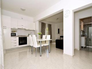 Holiday Home Mery - Two Bedroom House - Vinišće - 8