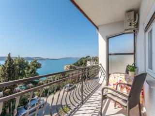 Charming Trogir Apartments with Balcony - One Bedroom Apartment - Trogir - 3