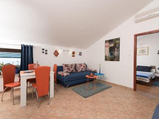 Stylish Lovran Sea View Apartments - One Bedroom Apartment with Terrace and Sea View - Lovran - 7