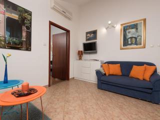 Stylish Lovran Sea View Apartments - One Bedroom Apartment with Terrace and Sea View - Lovran - 5