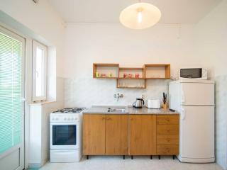 Comfortable Kastel Stafilic Apartment with Balcony - Two Bedroom Apartment with Balcony and Sea View - Kaštela - 6
