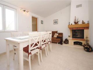 Picturesque Escape Holiday Home with Pool and Sauna - Four Bedroom Holiday Home with Sauna and Pool - Kastel Novi - 0