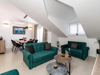 Friends & Family Home - Four Bedrooms Apartment - Cavtat - 8