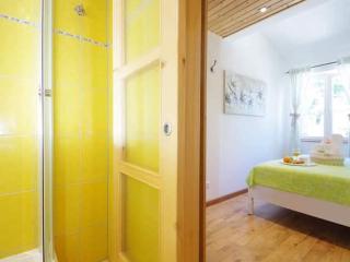 Blissful Bay Apartments Vrboska - Classic Two Bedroom Apartment with Terrace - Vrboska - 5