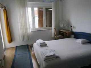 Cozy Lovran Apartment with Balcony - Two Bedroom Apartment with Sea View and Balcony - Lovran - 8