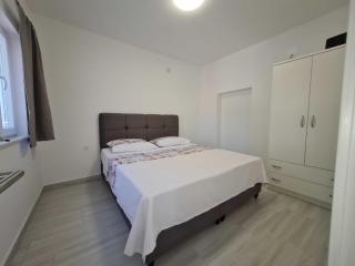 Luxury apartment Ani II - Two Bedroom Apartment with Terrace - Sutivan - 2