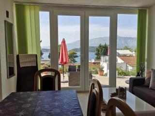 Lumbarda Resort Apartments - Superior Apartment with Mountain View E2 - Lumbarda (Lombarda) - 9