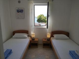 Lumbarda Resort Apartments - Superior Apartment with Mountain View E2 - Lumbarda (Lombarda) - 6