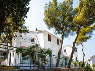 Lumbarda Resort Apartments - Superior Apartment with Mountain View E2 - Lumbarda (Lombarda) - 1