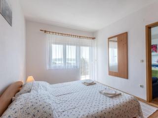 Charming Trogir Apartments with Balcony - Comfort One Bedroom Apartment - 4