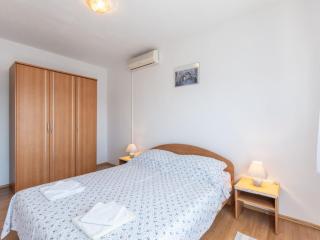 Charming Trogir Apartments with Balcony - Comfort One Bedroom Apartment - Trogir - 1