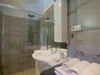 Luxury Lovran Apartments with Swimming Pool - Classic One Bedroom Apartment - Lovran - 4