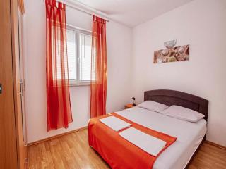 Apartments Villa Sarajevo - Two Bedroom Apartment with Terrace and Balcony - Vodice - 1