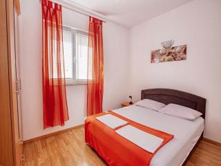 Apartments Villa Sarajevo - Two Bedroom Apartment with Terrace and Balcony - Vodice - 2