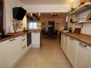 Secluded Oasis with Pool, Outdoor Kitchen, & Landscaped Terraces - Three Bedroom Villa - Supetar - 3