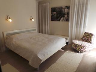 Superb Lovran Apartments with Sea Views - One Bedroom Apartment with Balcony - Lovran - 2