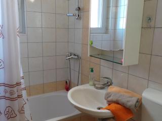 Superb Lovran Apartments with Sea Views - One Bedroom Apartment with Balcony - Lovran - 1