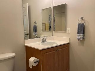 Cozy 2 Bedroom Near Venice Beach Full of Charm and Comfort - Los Angeles - 2