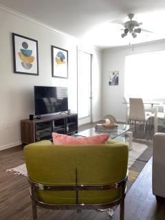 Cozy 2 Bedroom Near Venice Beach Full of Charm and Comfort - Los Angeles - 8