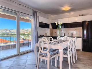 Three Bedroom Apartment with Sea View and Pool Aside - 3