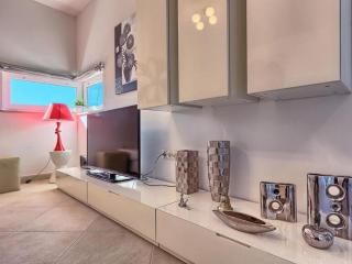 Three Bedroom Apartment with Sea View and Pool Aside - Trogir - 7