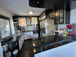 Tranquil Spacious Villa with Private Pool - Five Bedroom Villa with Balconies - Matulji - 1