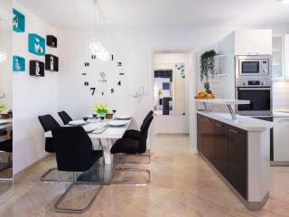 Premium Two-Bedroom Apartment - Supetar - 7