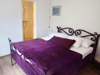Seaside Apartment olta-Three Bedroom Apartment with Terrace - Stomorska - 1