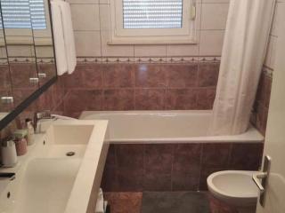 Holiday Home Dugo Selo M&A - Five Bedroom Holiday Home with Terrace - Zagreb - 1
