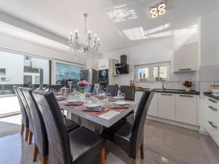 Villa Shaula - Five Bedroom Holiday Home with Pool,Sauna and Gym - Šibenik (Sebenico) - 6