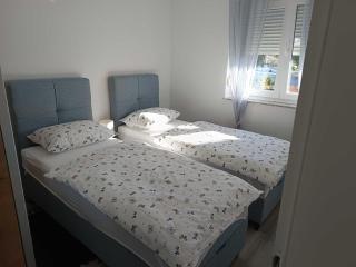 Cozy Apartment Bili - Two Bedroom Apartment - 3