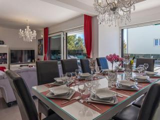 Villa Shaula - Five Bedroom Holiday Home with Pool,Sauna and Gym - Šibenik (Sebenico) - 5