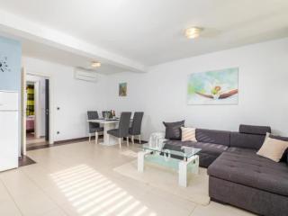 Villa Casa Gigi With Swimming pool - Four bedroom villa - Medulin - 1
