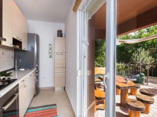 Elegant Hideaway Apartment with Pool - Two Bedroom Apartment with Pool - Trogir (Traù) - 9