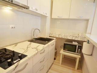 Peaceful and Elegant Rovinj Apartment - One Bedroom Apartment with Balcony - 3