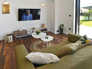 Luxury Slatine Apartments with Terrace and Garden - Two Bedroom Apartment with Terrace - 8