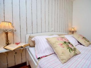 Blissful Bay Apartments Vrboska - One Bedroom Apartment with Terrace - 1