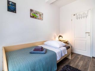 Holiday Home Sunny Side Six Bedroom Holiday Home - 2