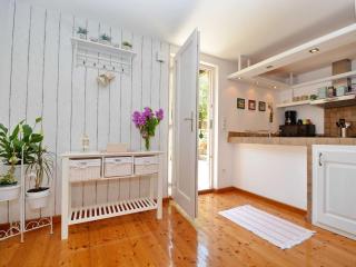 Blissful Bay Apartments Vrboska - One Bedroom Apartment with Terrace - Vrboska - 2